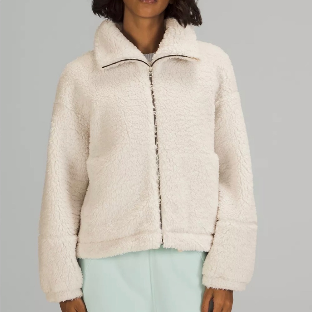 Lululemon fleece white zip up size 4